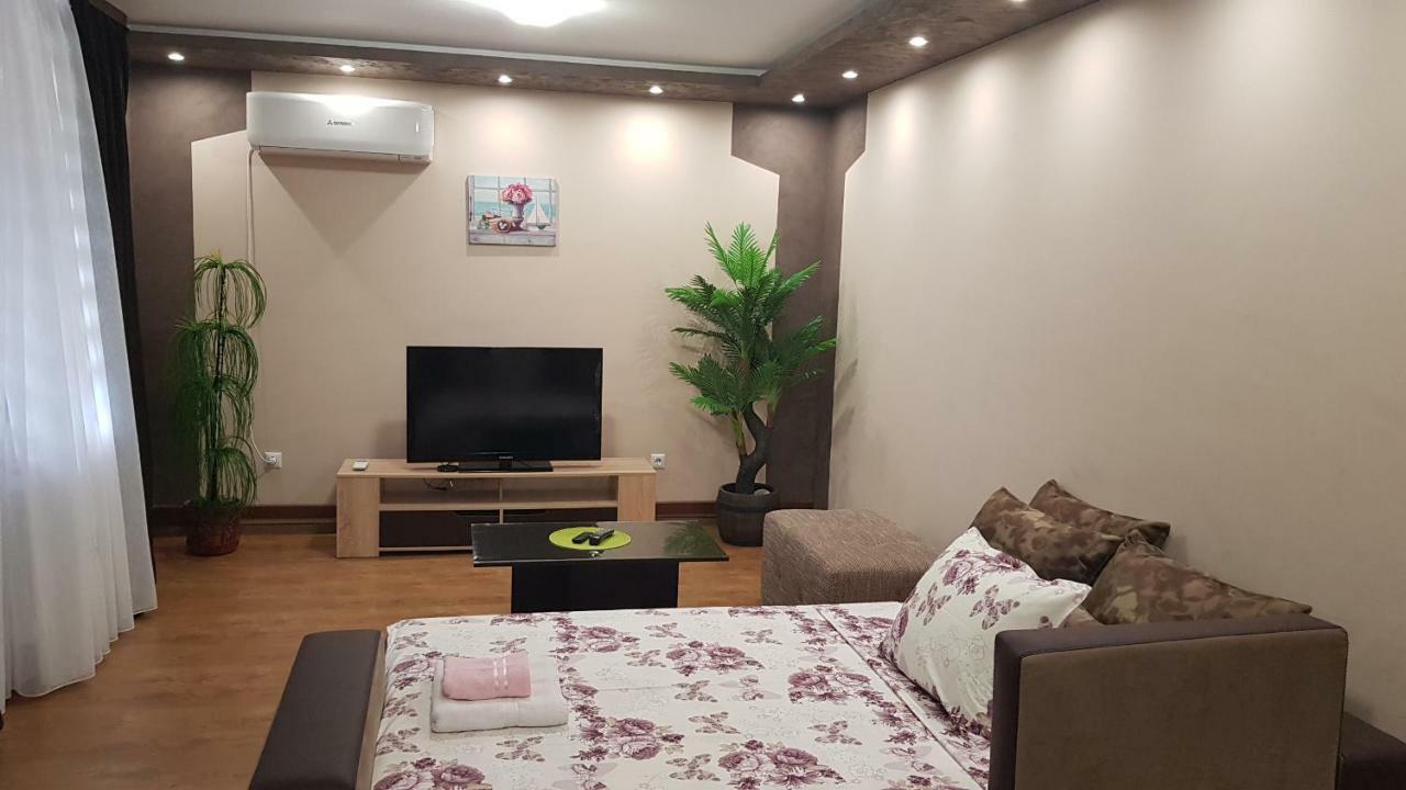 Studio Kamelia Kazanlŭk Exteriér fotografie